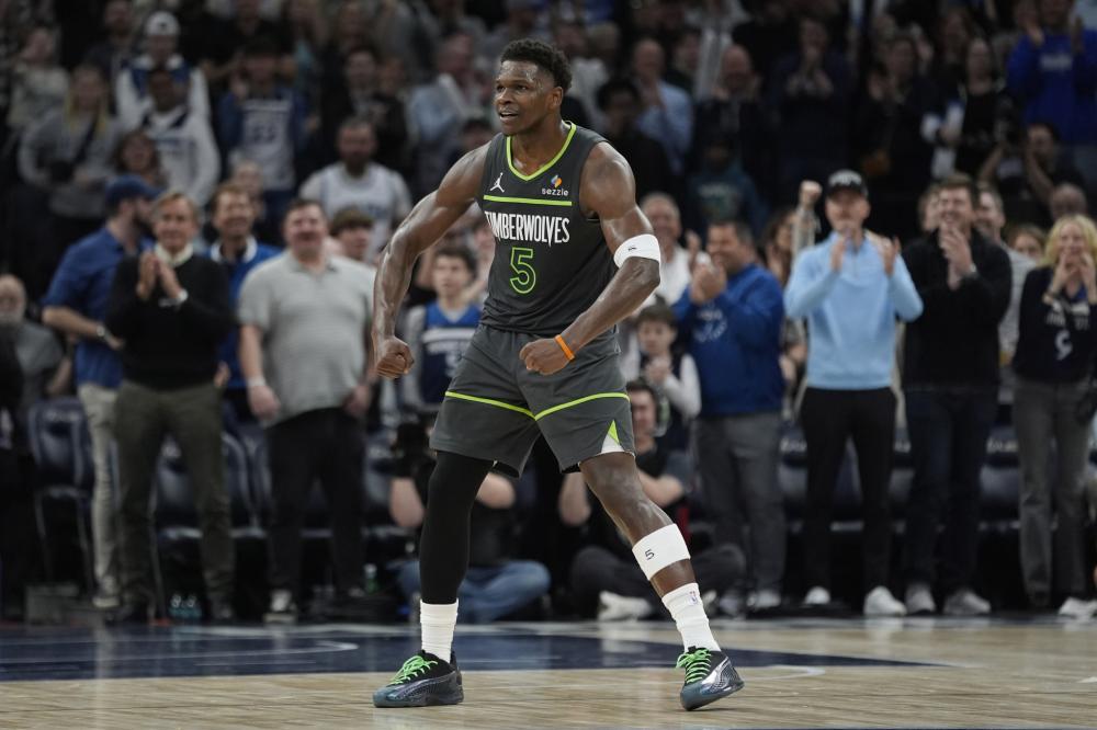 前压到中场 前压到中场